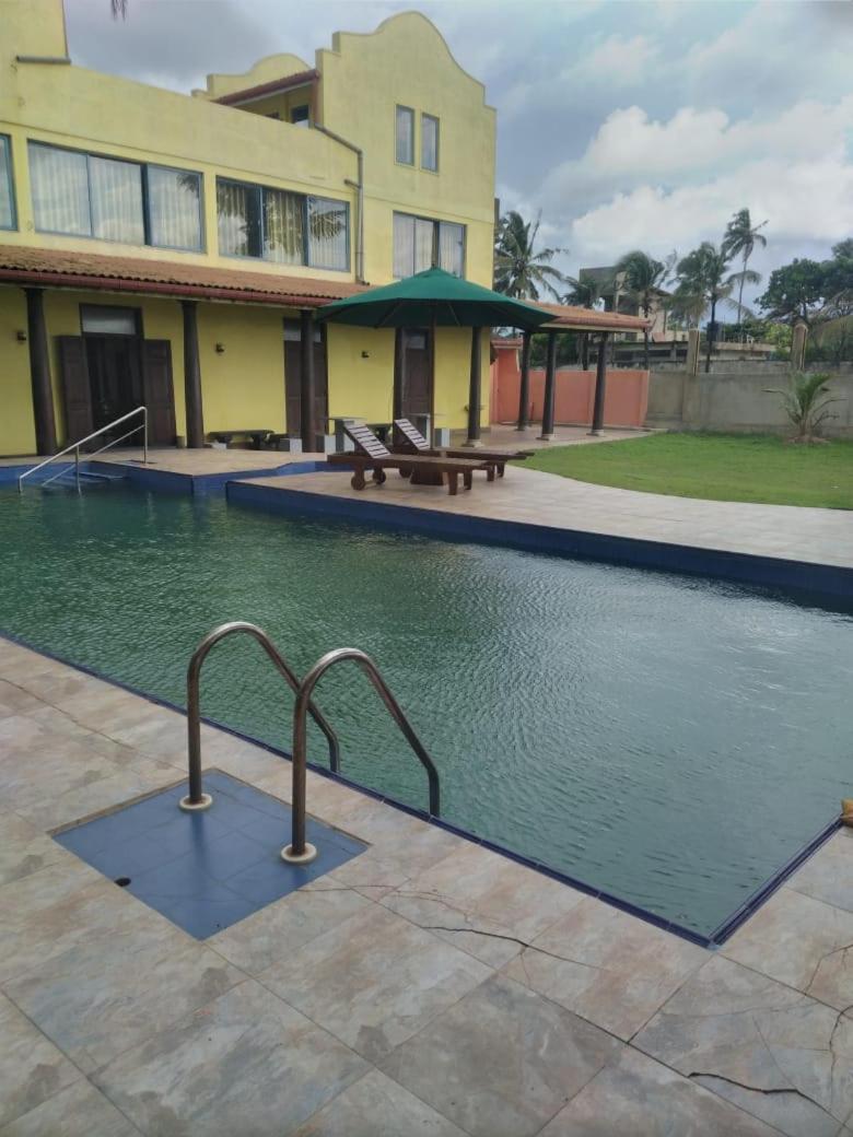Olivia Bungalow Wattala Esterno foto