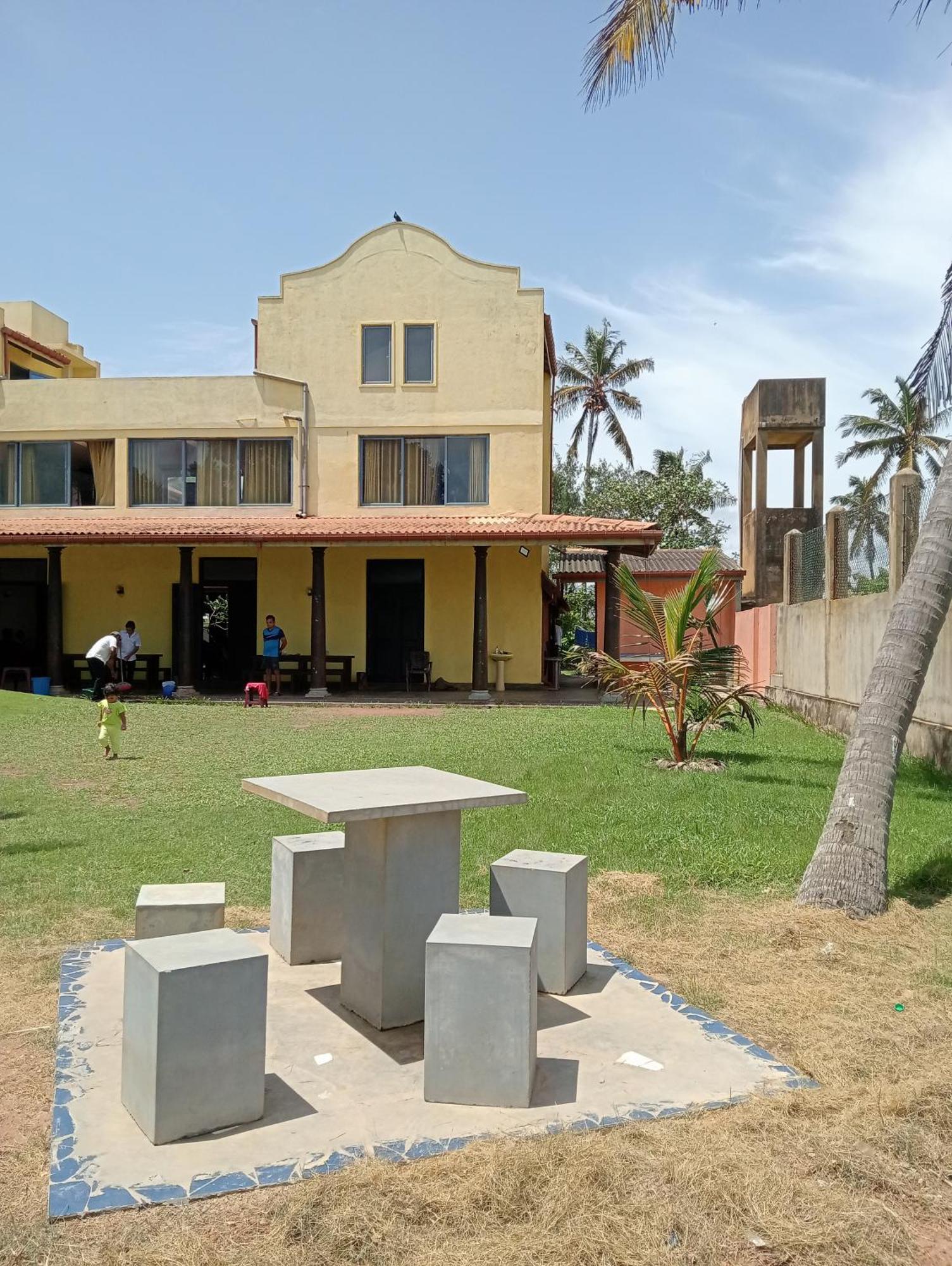 Olivia Bungalow Wattala Esterno foto